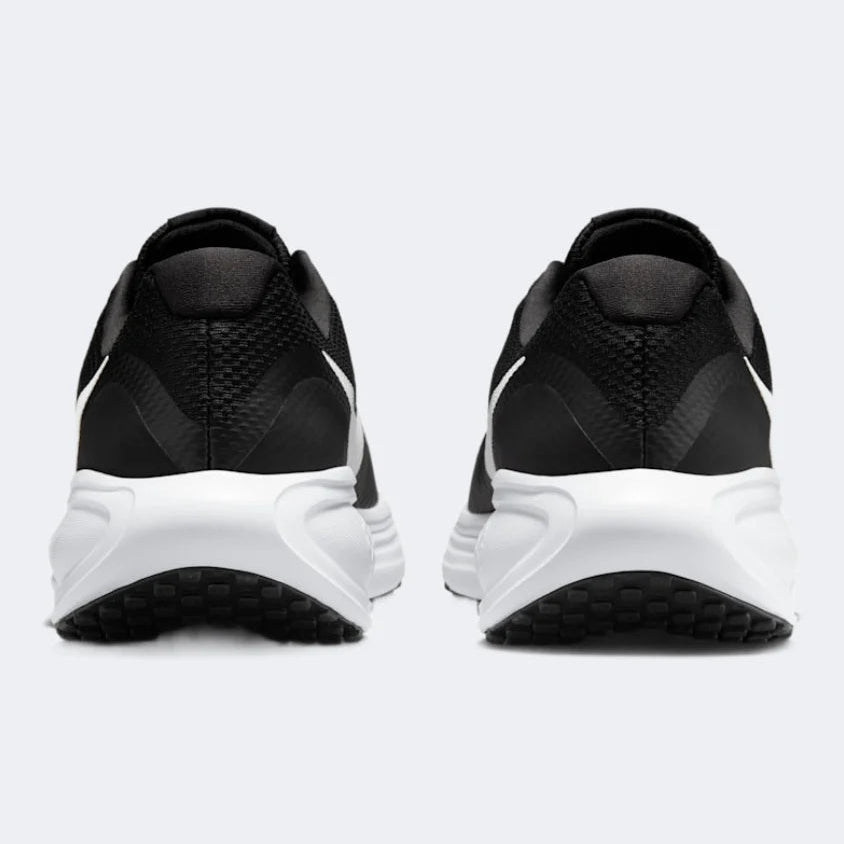 Nike Revolution