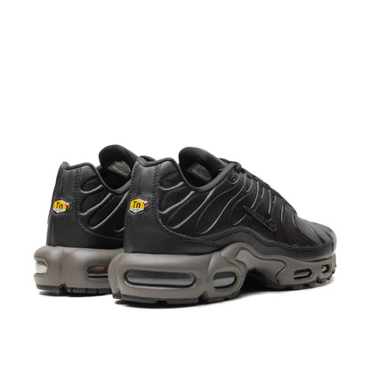 Air Max Plus (Black, Dark Grey)
